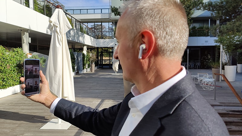 OPPO hosts global 5G video call at Roland-Garros