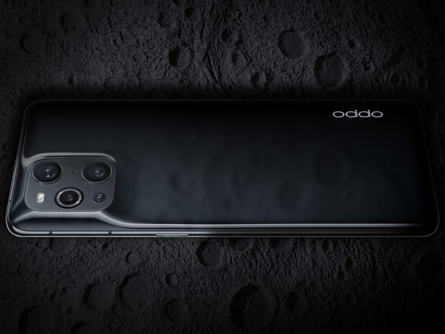 OPPO uses ceramics in its latest smartphone to allow warmth