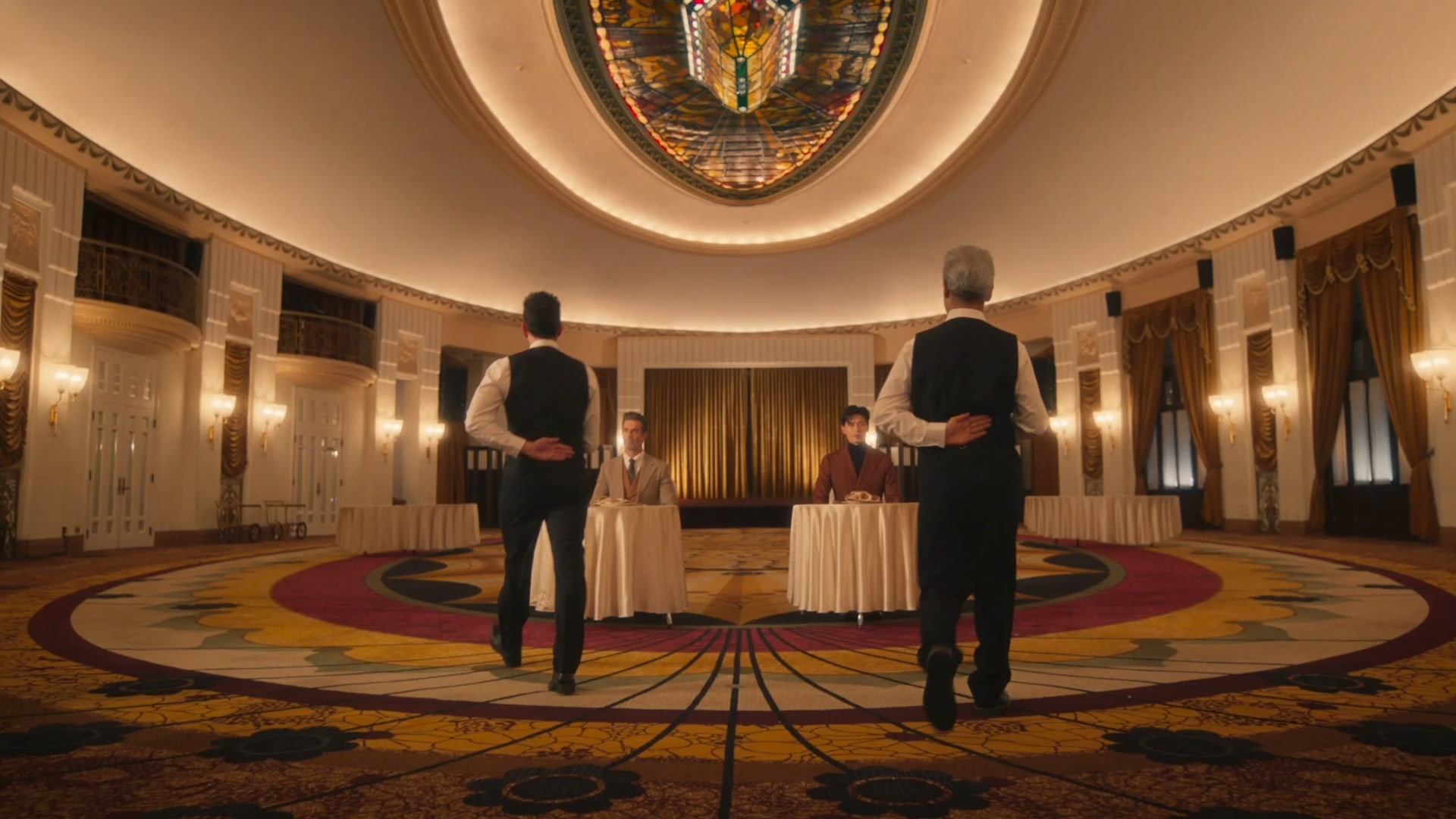 第一次，从多摄到全主摄。