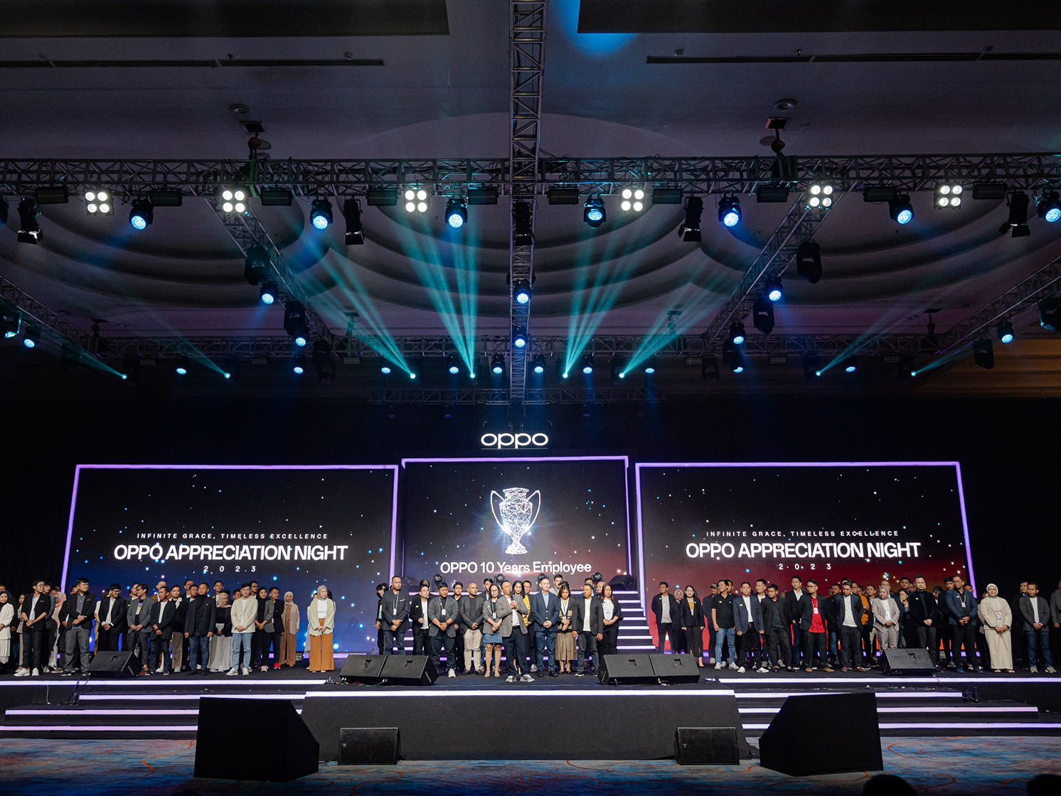 OPPO Apresiasi Karyawan Masa Kerja 10 Tahun