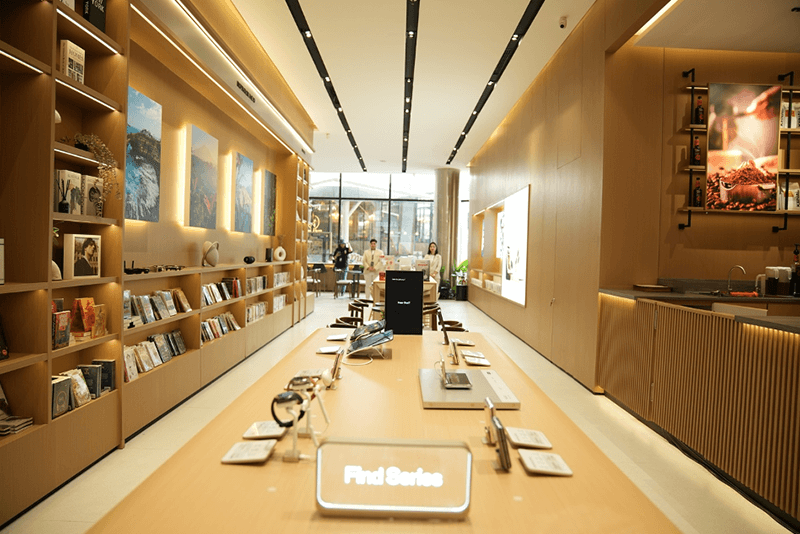 OPPO Experience Store Bintaro Xchange Resmi Dibuka