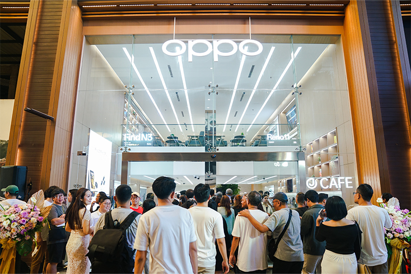 OPPO Experience Store Discovery Mall Bali Resmi Dibuka