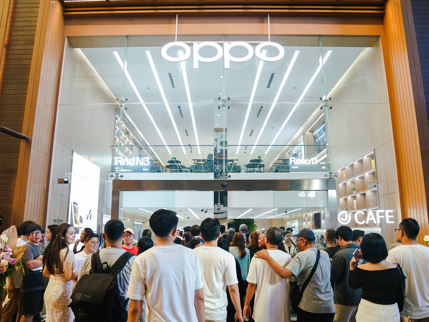 OPPO Experience Store Discovery Mall Bali Resmi Dibuka