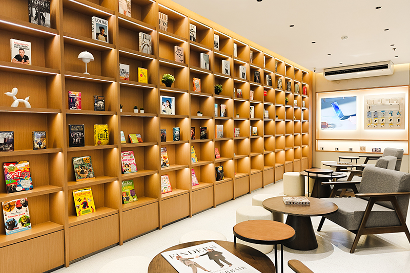 OPPO Experience Store Hadir di Cilandak Town Square