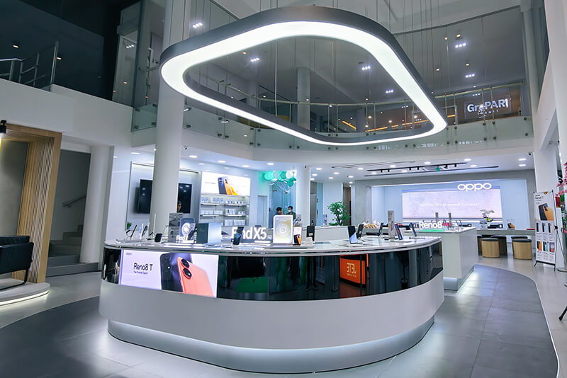 OPPO hadirkan eXperience Store Terbesar di Kota Malang