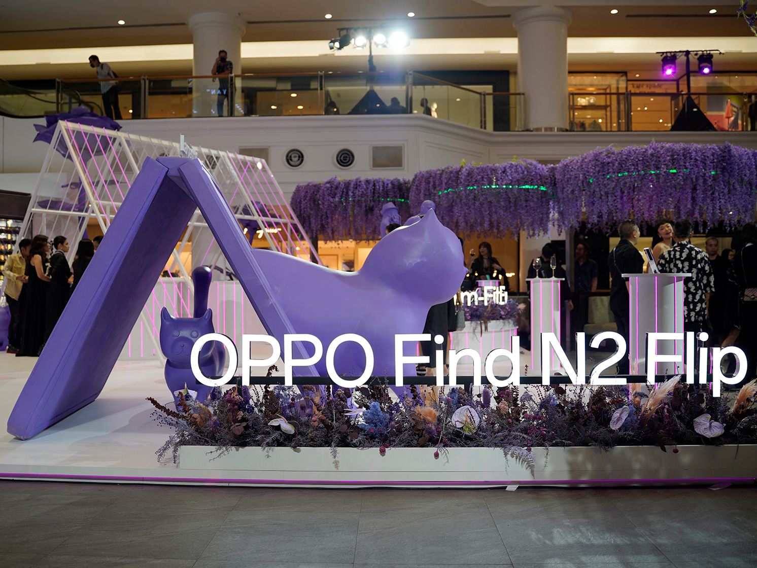 OPPO Indonesia Gelar Pop-Up Store Find N2 Flip di Jakarta