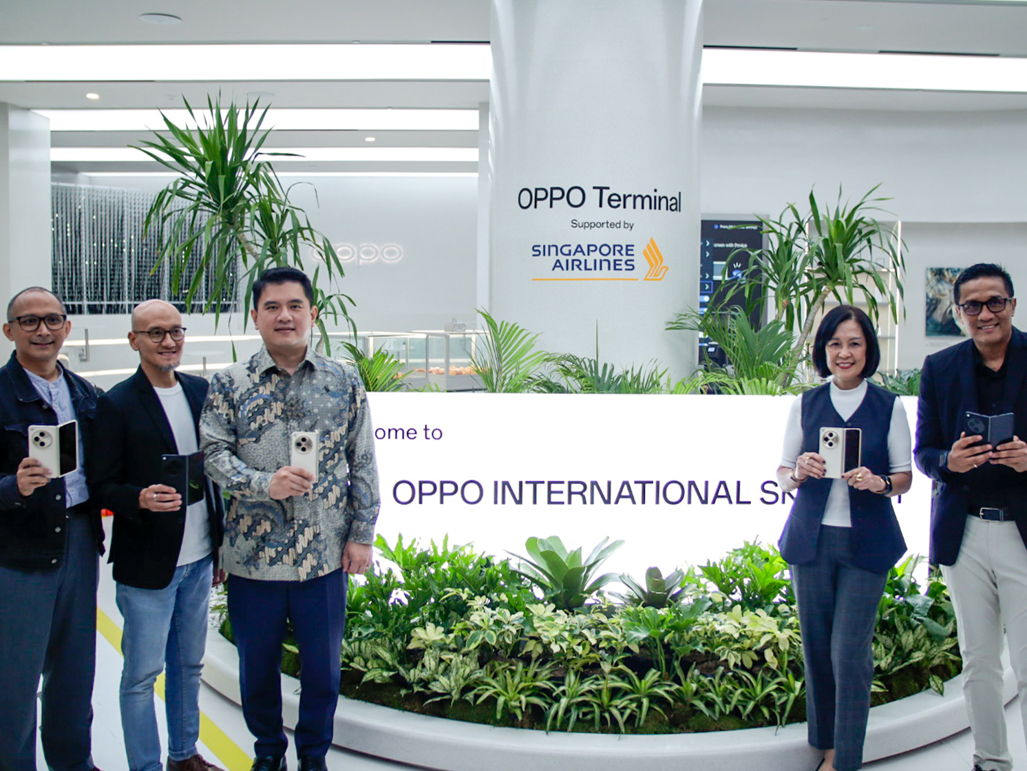 OPPO International Skyport Hadir di Pop-up Store Gandaria City