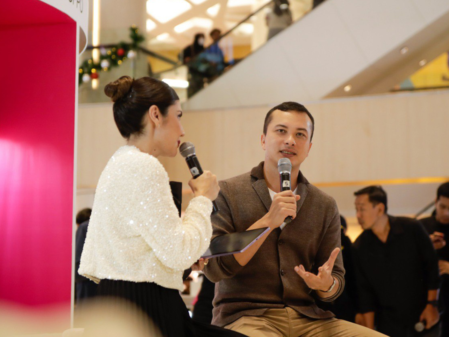 Pop Up Store Tunjungan Plaza Dimeriahkan oleh Nicholas Saputra