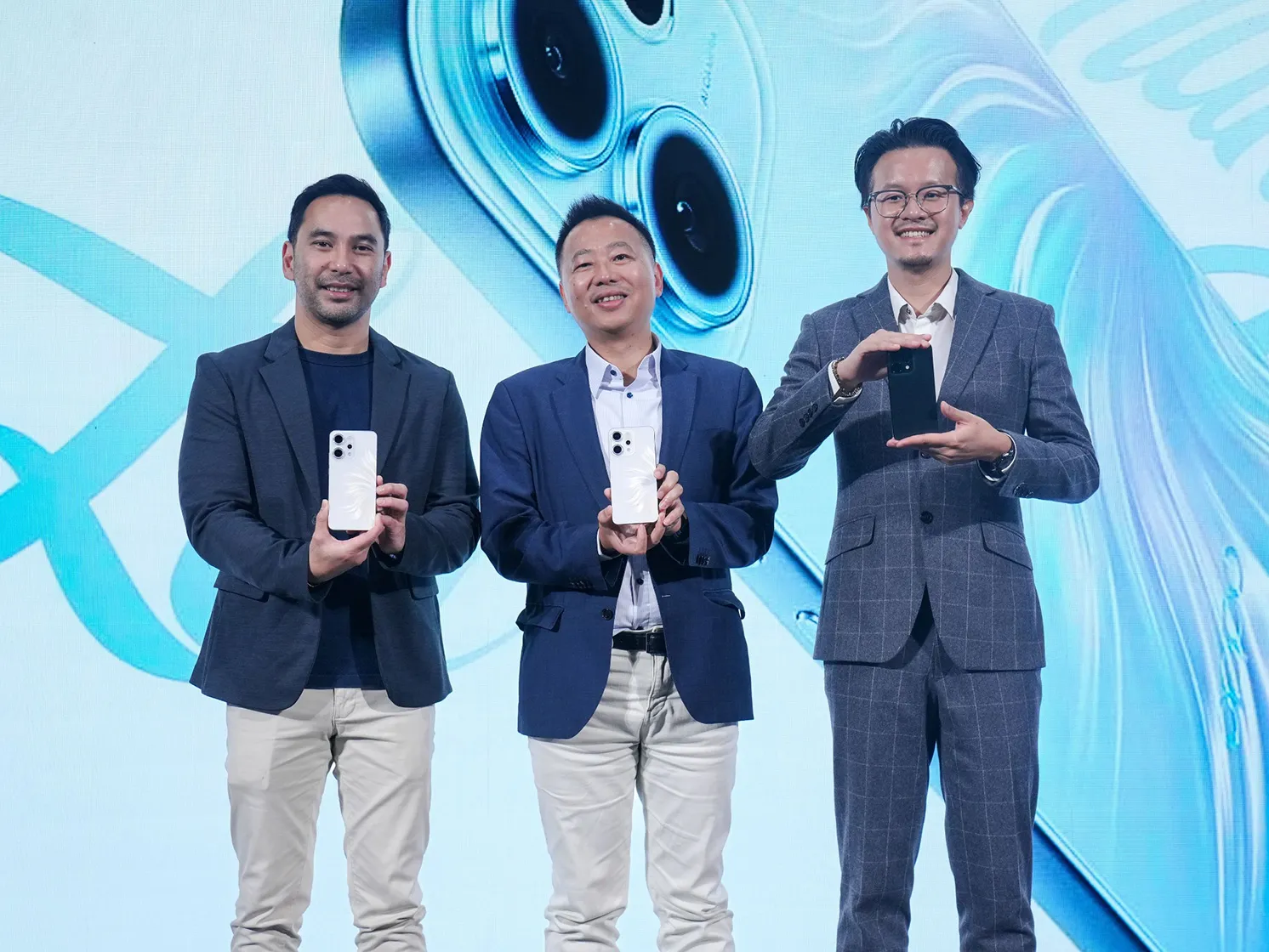 Reno14 Series Hadirkan AI Flash & Desain Iridescent Mermaid 