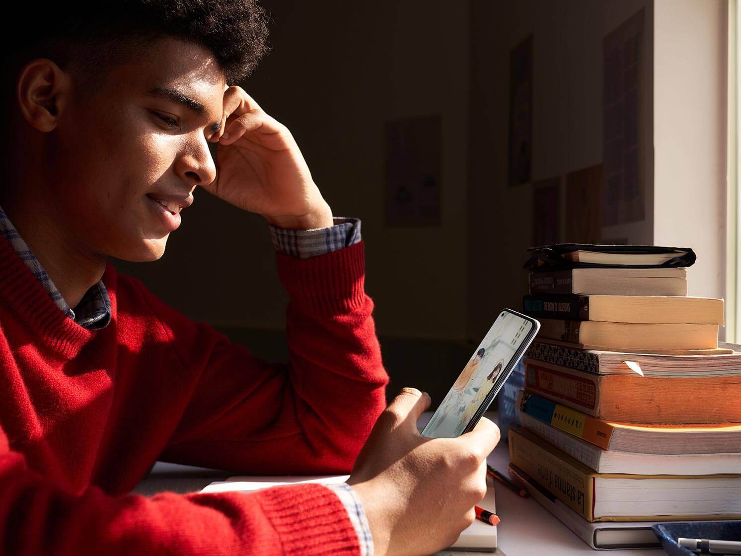 Ilustrasi OPPO Reno5 F