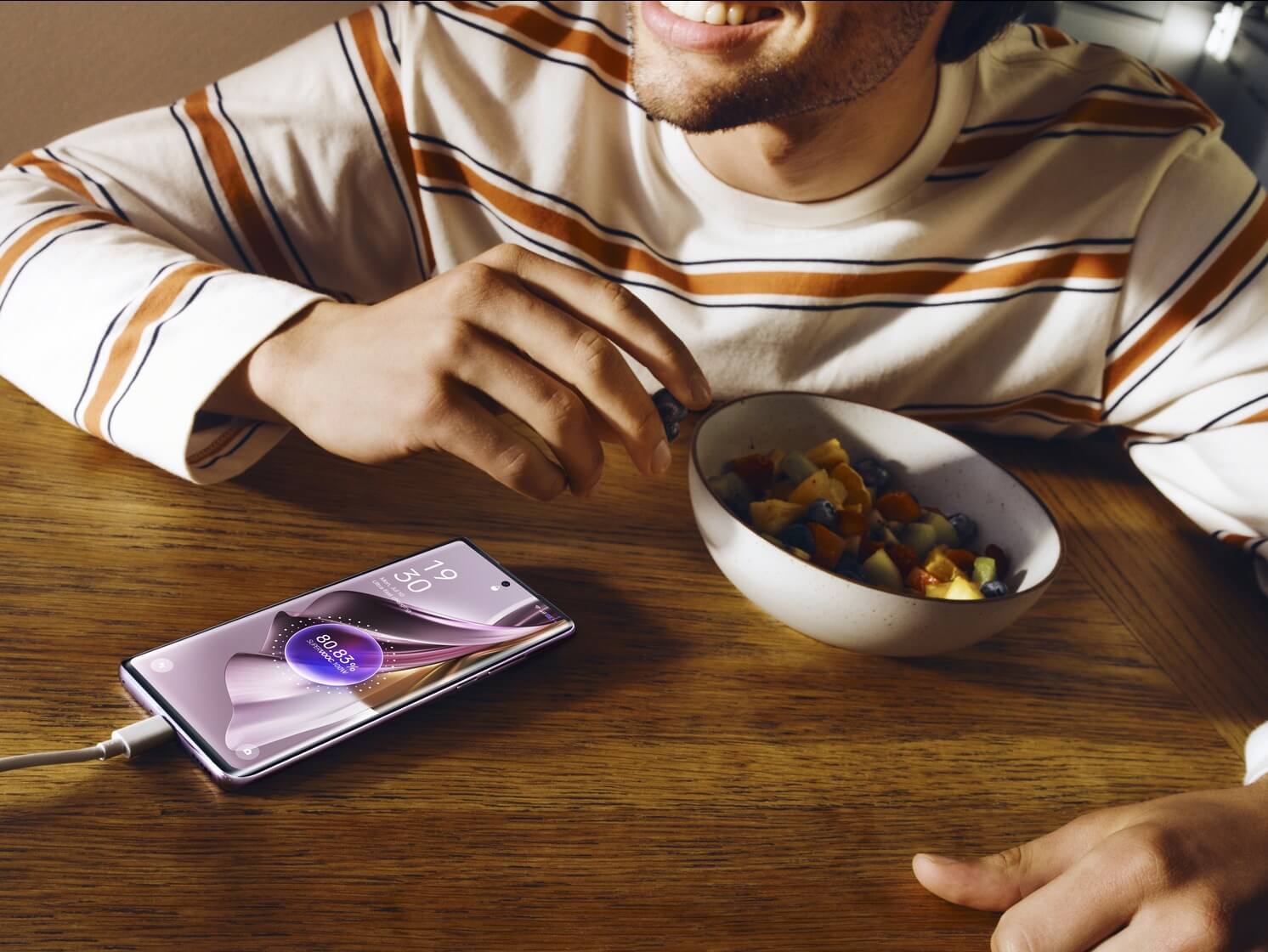 The Reno10 Pro+ features 100W SUPERVOOC<sub>TM</sub> Flash Charge, the highest charging wattage in Reno’s history