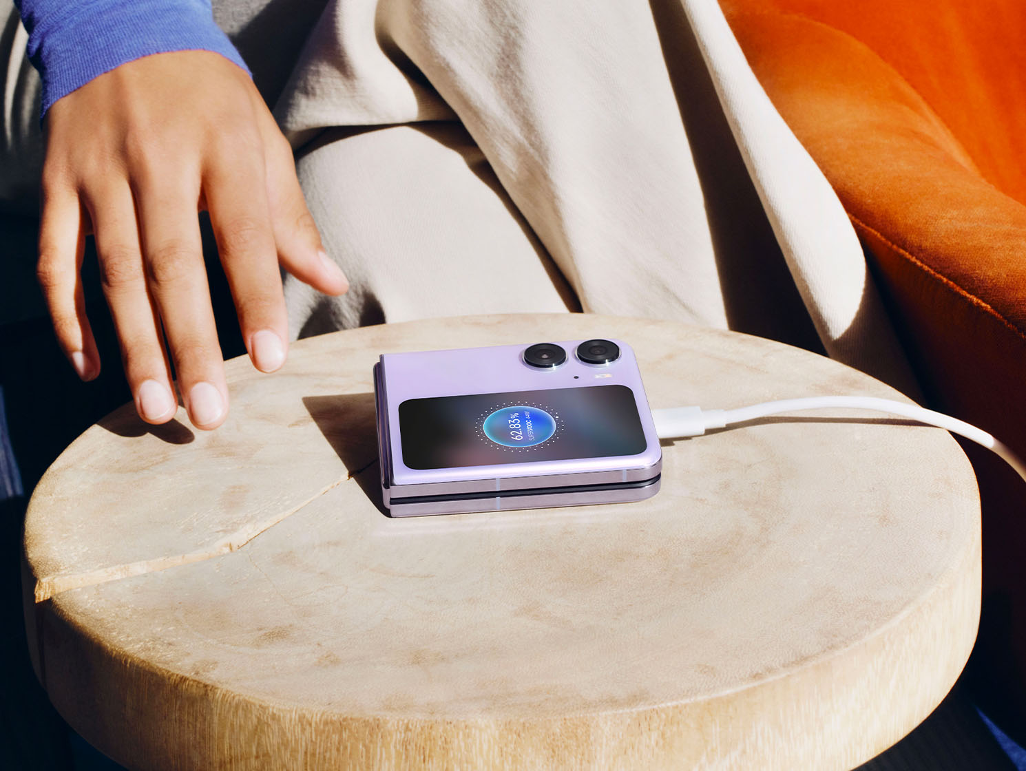 OPPO Find N2 Flip: batteria duratura e ricarica rapida