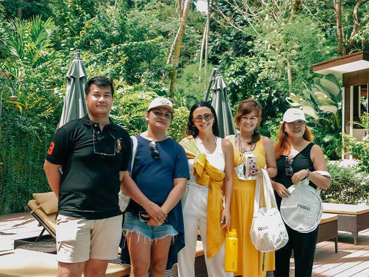 Reno7 Journey to the UnlimitedGoing on a Journey to the Unlimited with Yassi Pressman and lucky OPPO  users