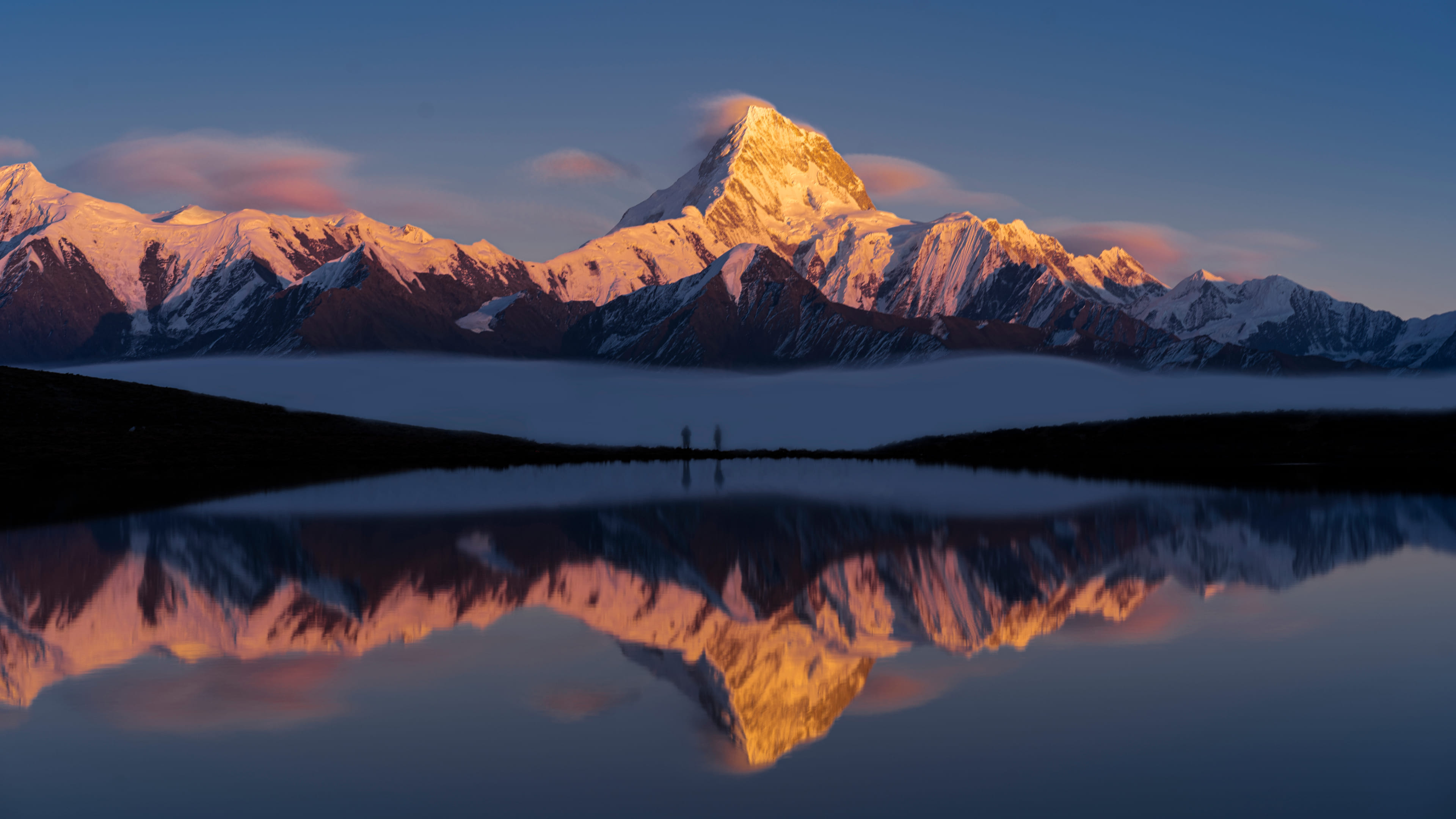 شاشة عرض بألوان غنية مقاس 16.66 سم (6.56 بوصة) من OPPO 1