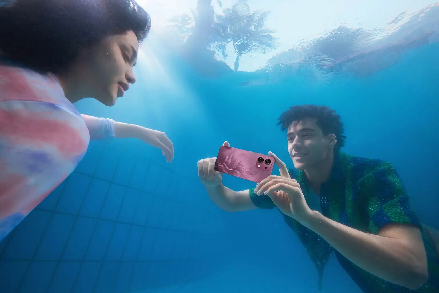 OPPO A6 Pro 5G مقاومة الماء والغبار IP69 1