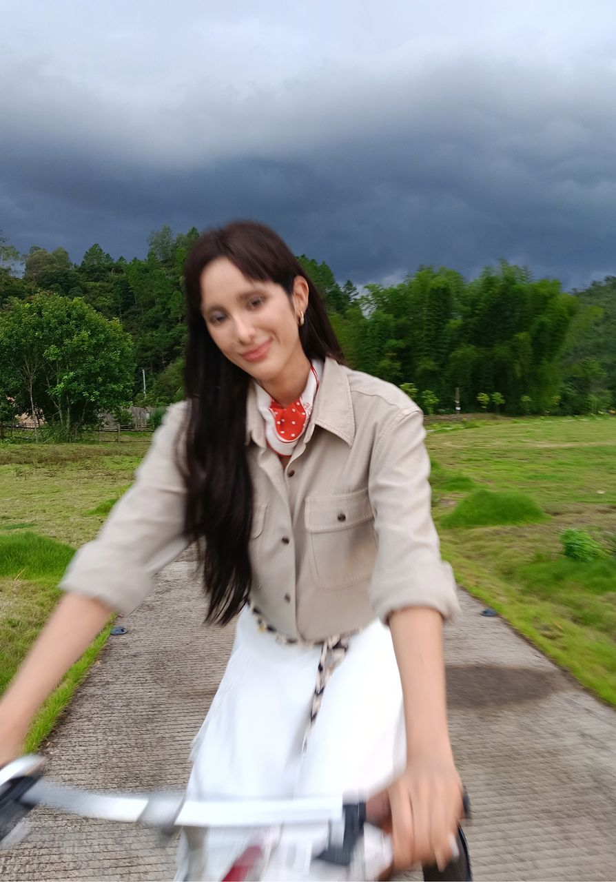 OPPO A6 Pro 5G AI Unblur