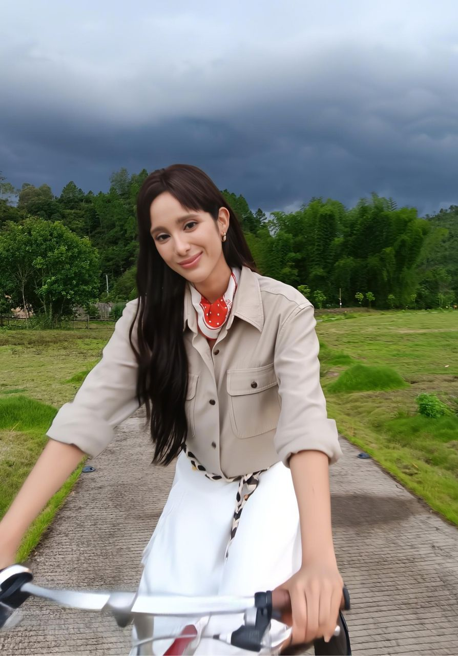 OPPO A6 Pro 5G AI Unblur