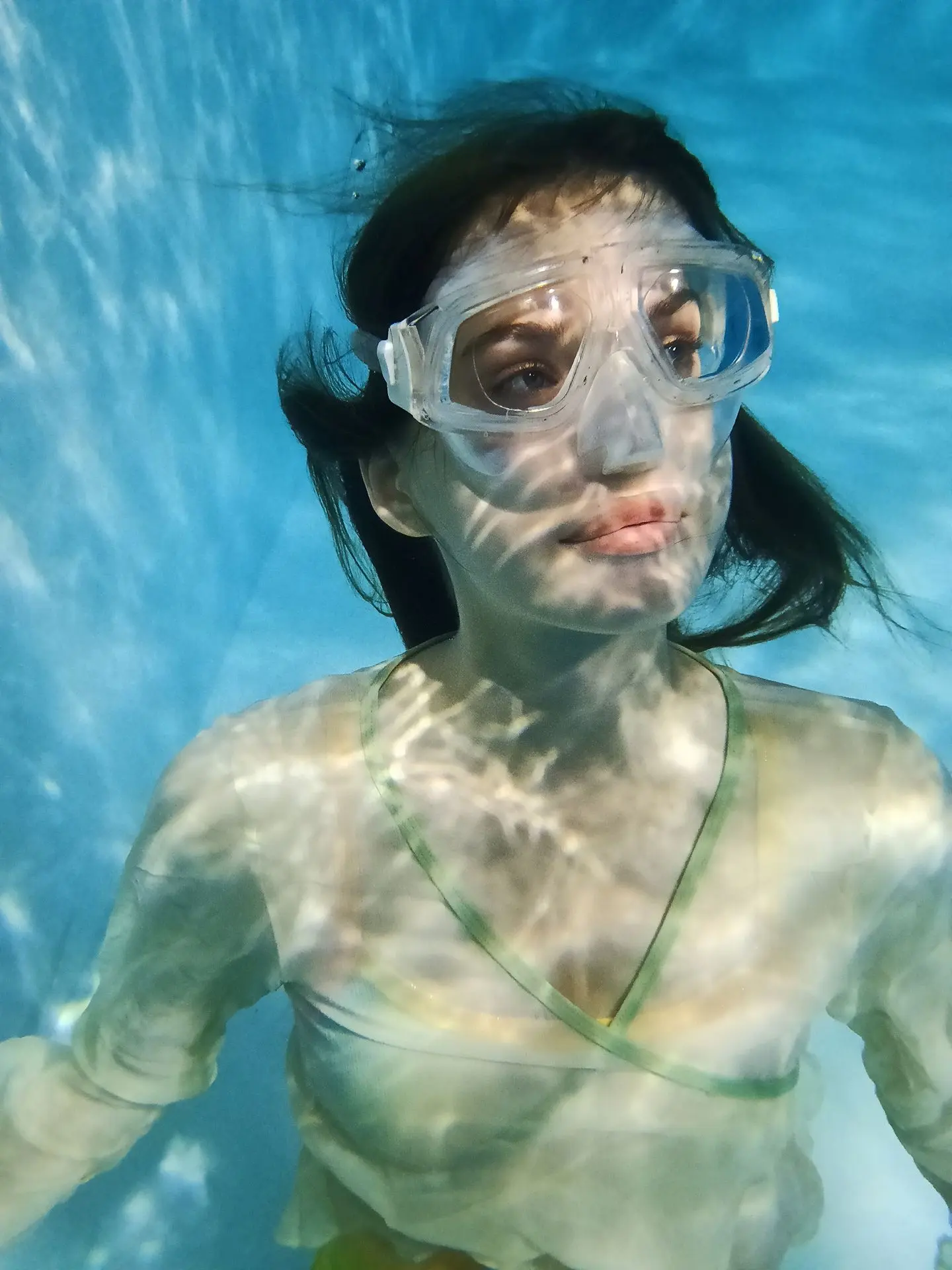 OPPO A6 Pro Underwater Photography 1