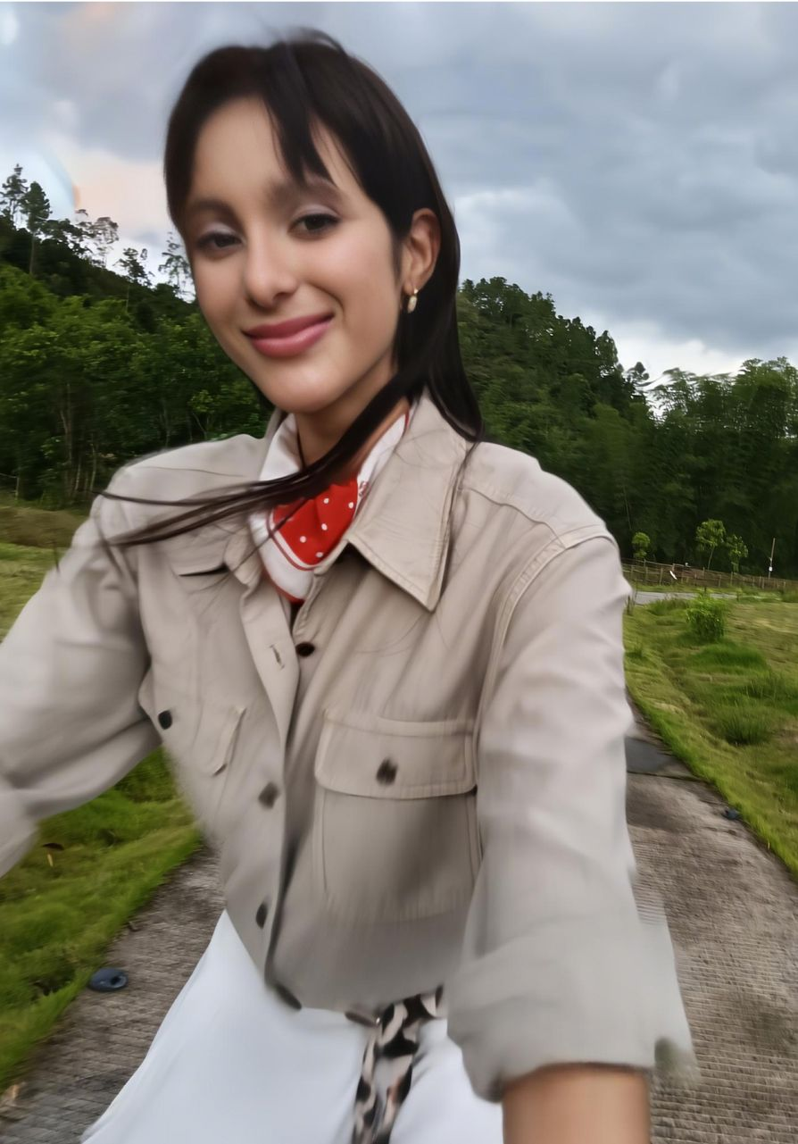 OPPO A6 Pro AI Unblur