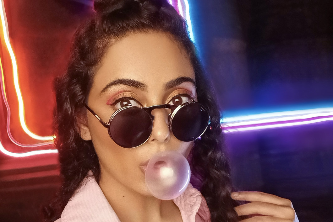 OPPO F17 Pro AI Super Night Portrait