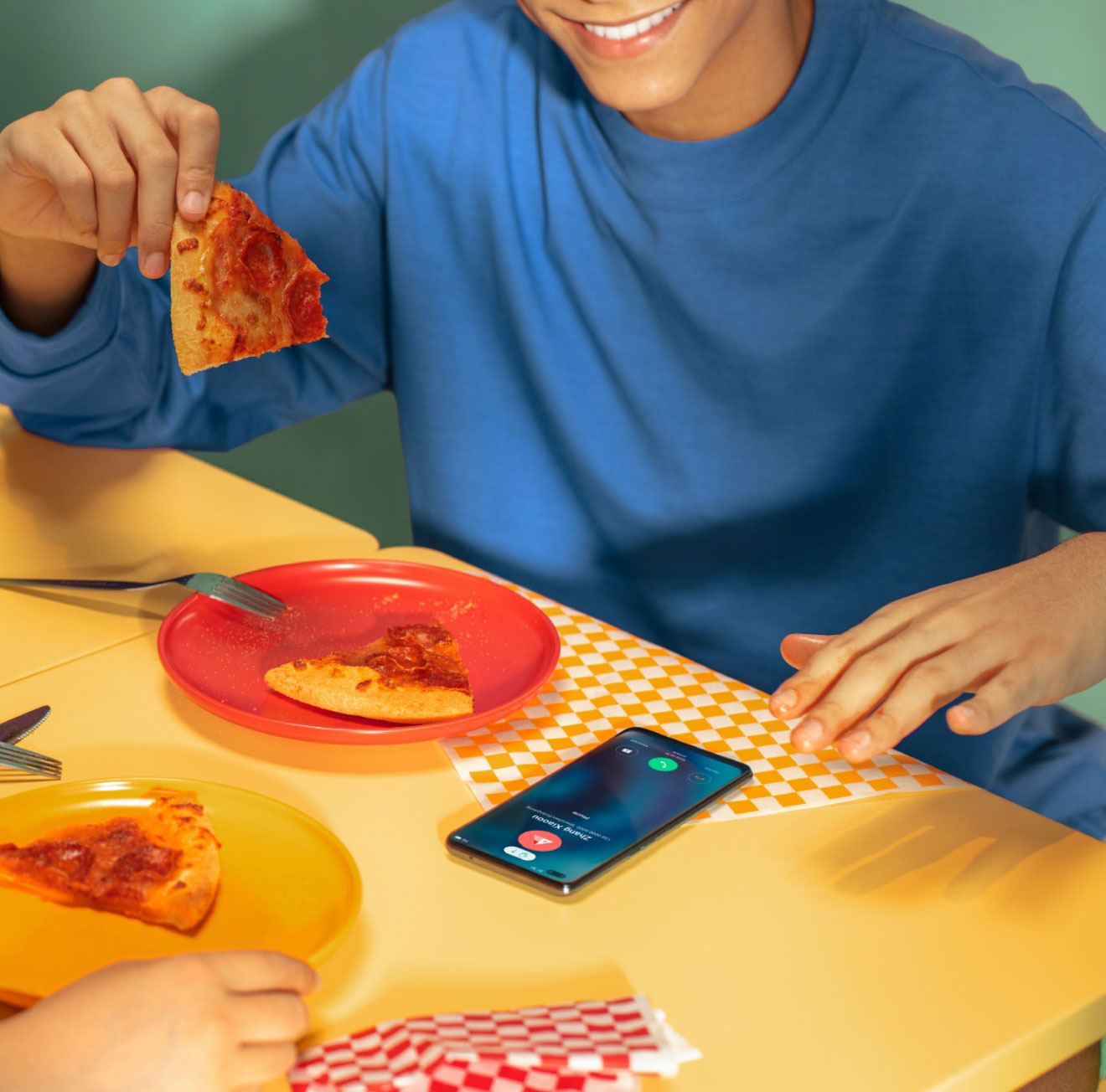 OPPO F17 Pro Air Gestures