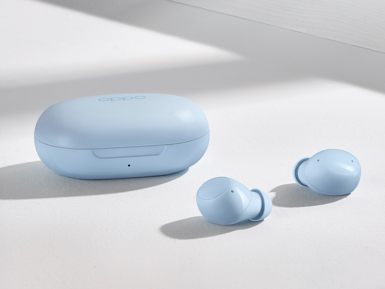 OPPO Enco Buds Compact-Designed Blue