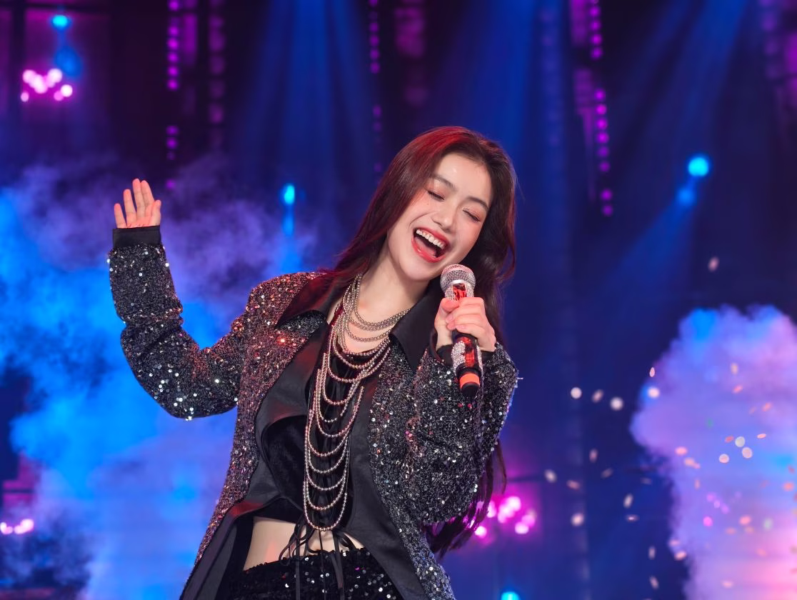 Dive into our sample gallery - Image 2