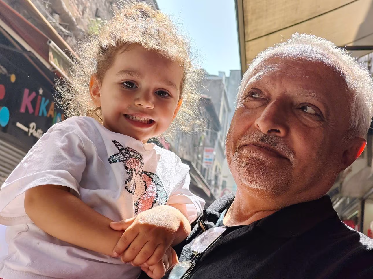 كاميرا تليفوتوغرافي بدقة 32 ميجابكسل 4