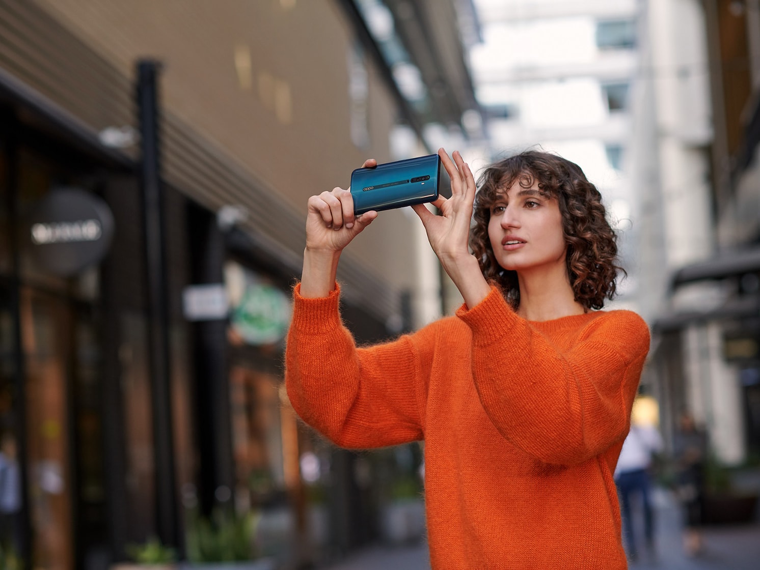 OPPO Reno2 Yüzde 100 Şarj ile Sınırlaırn Ötesinde