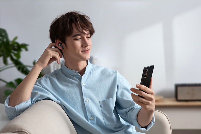 全新人像自拍專家OPPO A53與真無線耳機OPPO Enco W51攜手輕巧登場  拍照音樂全面連線Fun手大膽玩！