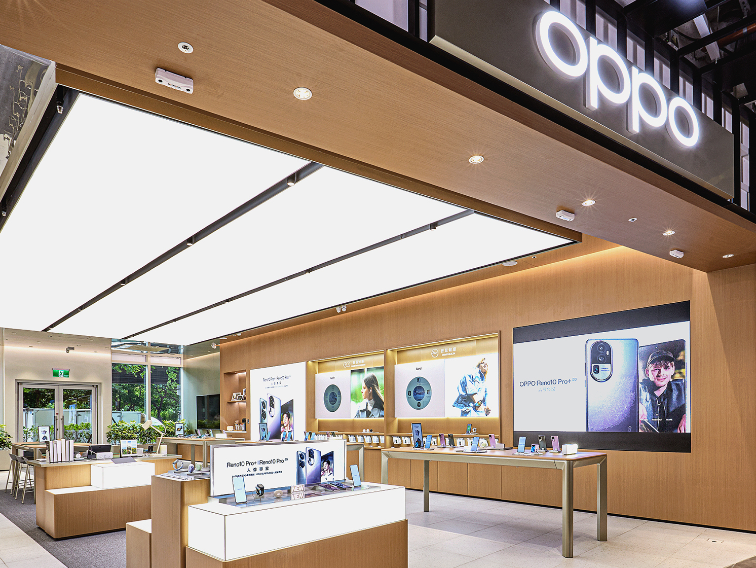 OPPO台北三創旗艦店引入全球店格 8/5起試營運
