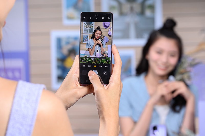 人像旗艦OPPO Reno10 系列登台 推同價位帶最強潛望式長焦鏡頭