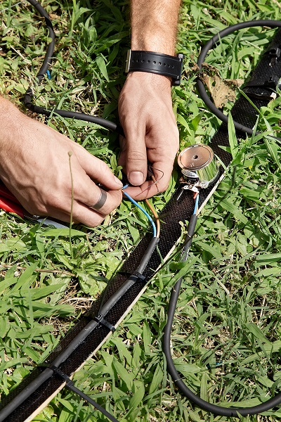 Kiến trúc sư Nhật Bản Kengo Kuma giới thiệu tác phẩm nghệ thuật lấy cảm hứng từ trải nghiệm sản phẩm OPPO tại Tuần lễ thiết kế Milan 2021