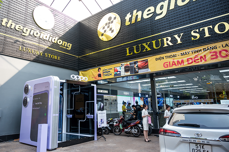 OPPO tổ chức sự kiện trải nghiệm sớm OPPO Find N2 Flip tại khắp các chuỗi cửa hàng bán lẻ