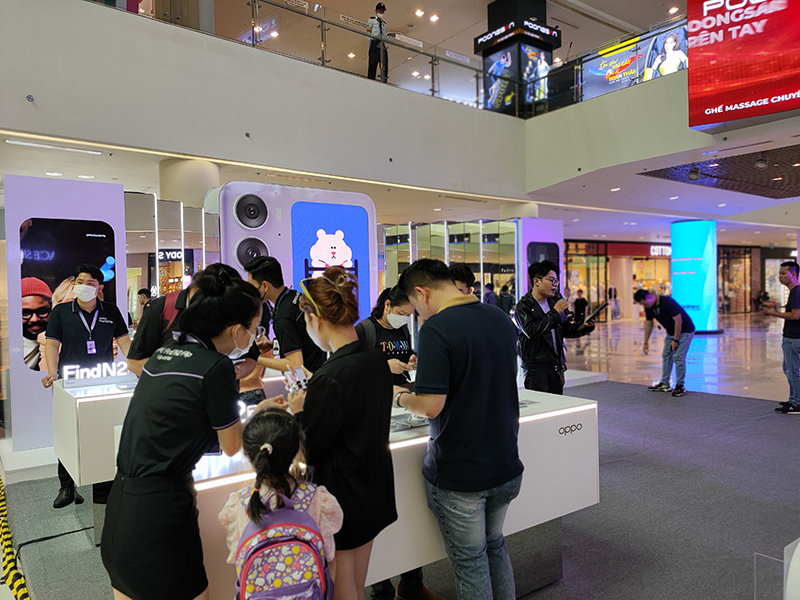 OPPO tổ chức sự kiện trải nghiệm sớm OPPO Find N2 Flip tại khắp các chuỗi cửa hàng bán lẻ