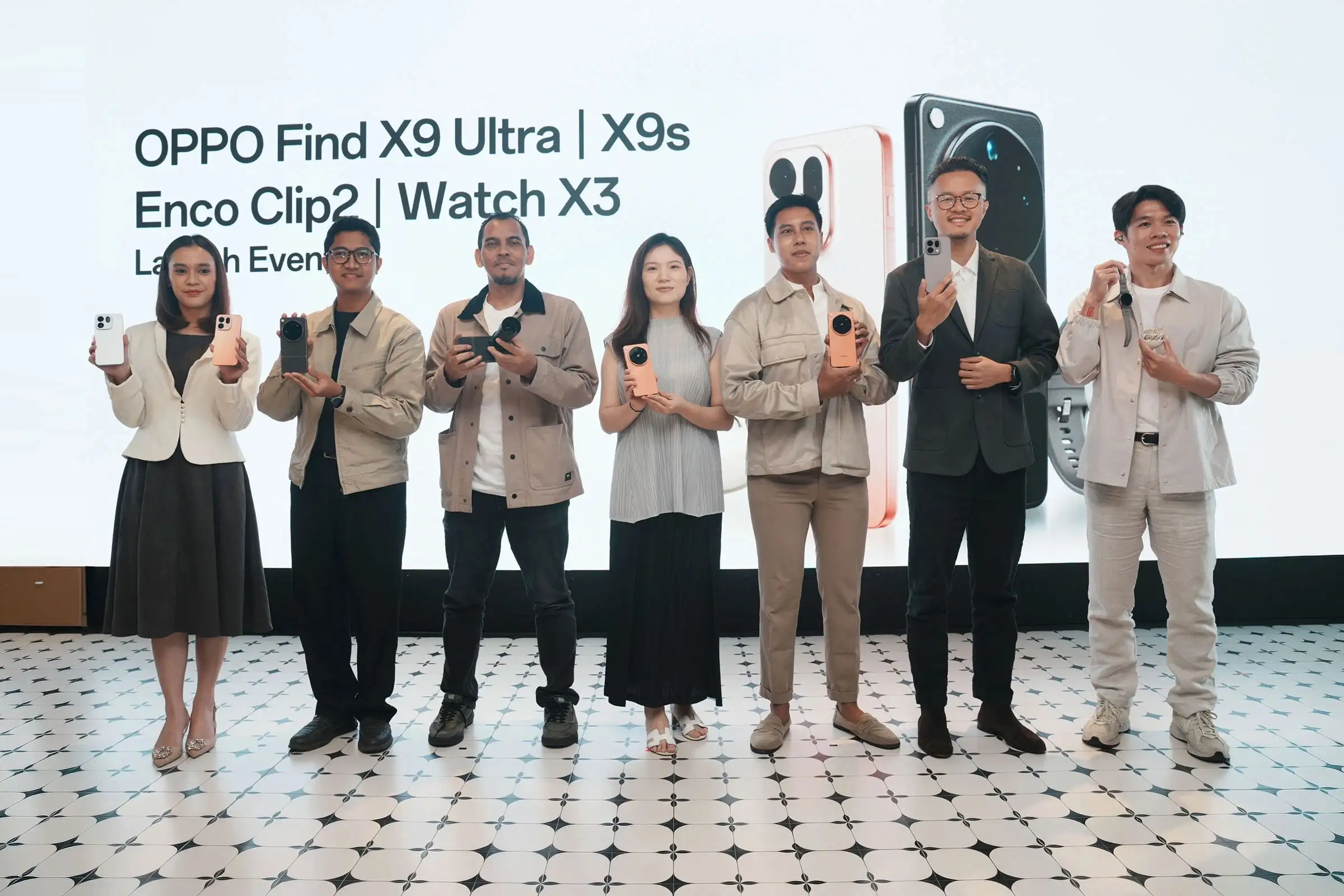 (OPPO Find X9 Ultra, OPPO Find X9s, OPPO Enco Clip2 dan OPPO Watch X3 Resmi Meluncur)