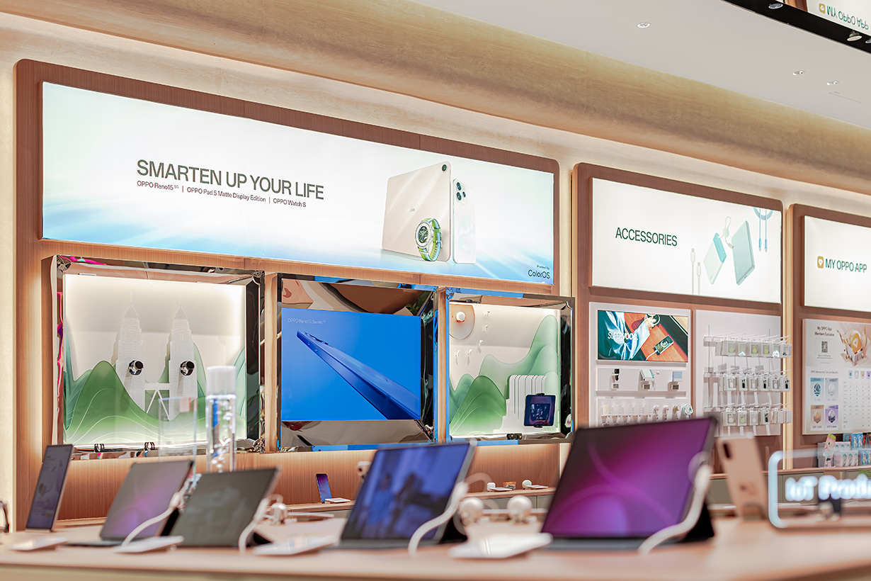 OPPO Brand Store The Garden Inside 11