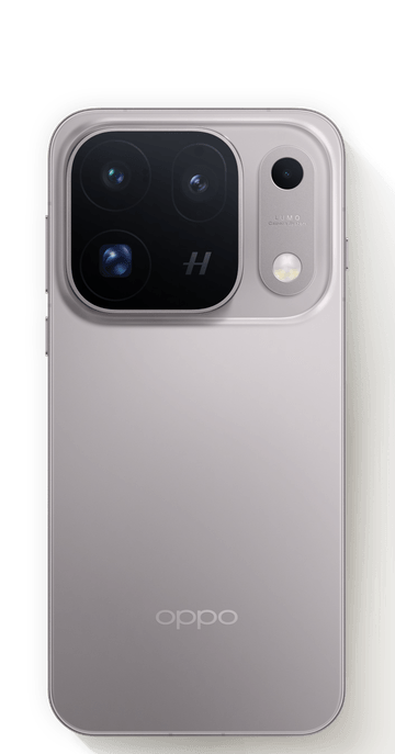 Close-up of OPPO Find X10 Pro Max's multi-lens camera module