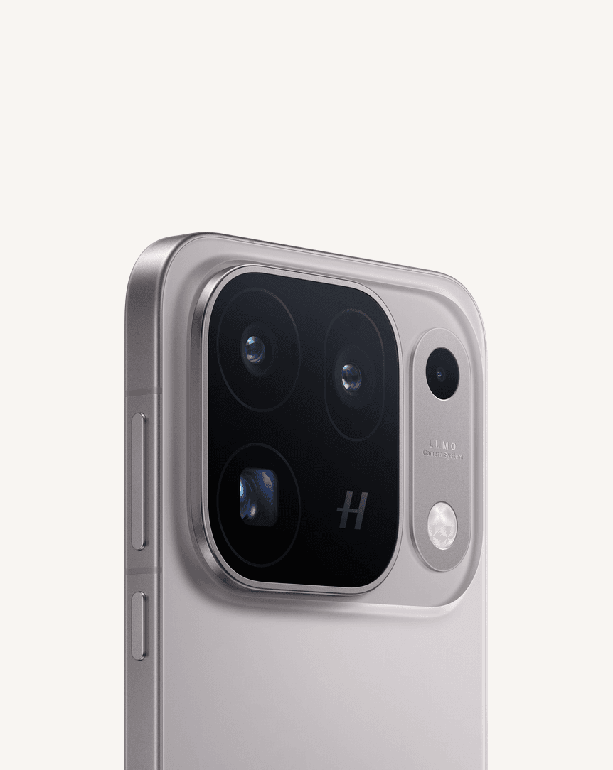 Close-up of the rear camera system and flash module of OPPO Find X10 Pro Max (Titanium Grey)