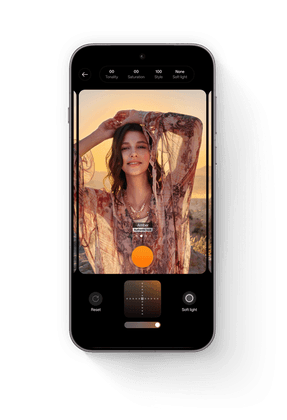 Camera interface showing LUMO Color Palette selectable for capturing photos