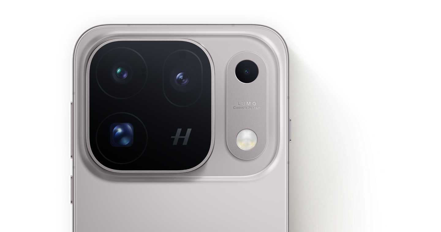Rear triple-camera module and sensor layout of OPPO Find X10 Pro Max