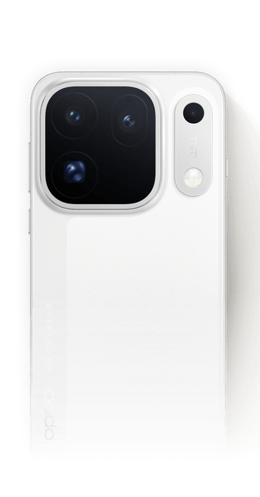 Close-up of OPPO Find X10 Pro Max's multi-lens camera module
