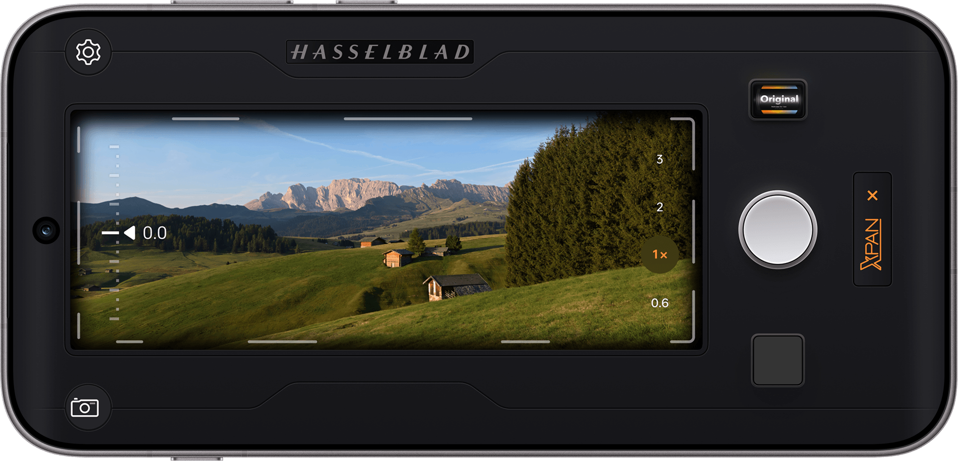 Ekran telefonu wyświetlający interfejs trybu Hasselblad XPAN kadrujący górski krajobraz