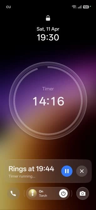 A smartphone lock screen showing the Live Space feature with an active circular timer and an interactive status widget
